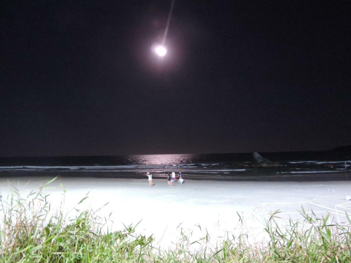 Apto 2 Quartos No Centro De Bombinhas, 130 Metros Praia Exteriör bild